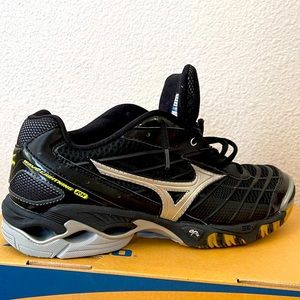 Mizuno wave lighting RX W 10.5, Euro 42